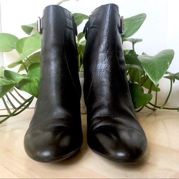 COLE HAAN Leather Point Toe Ankle Boot Black 7 - Picture 3 of 8